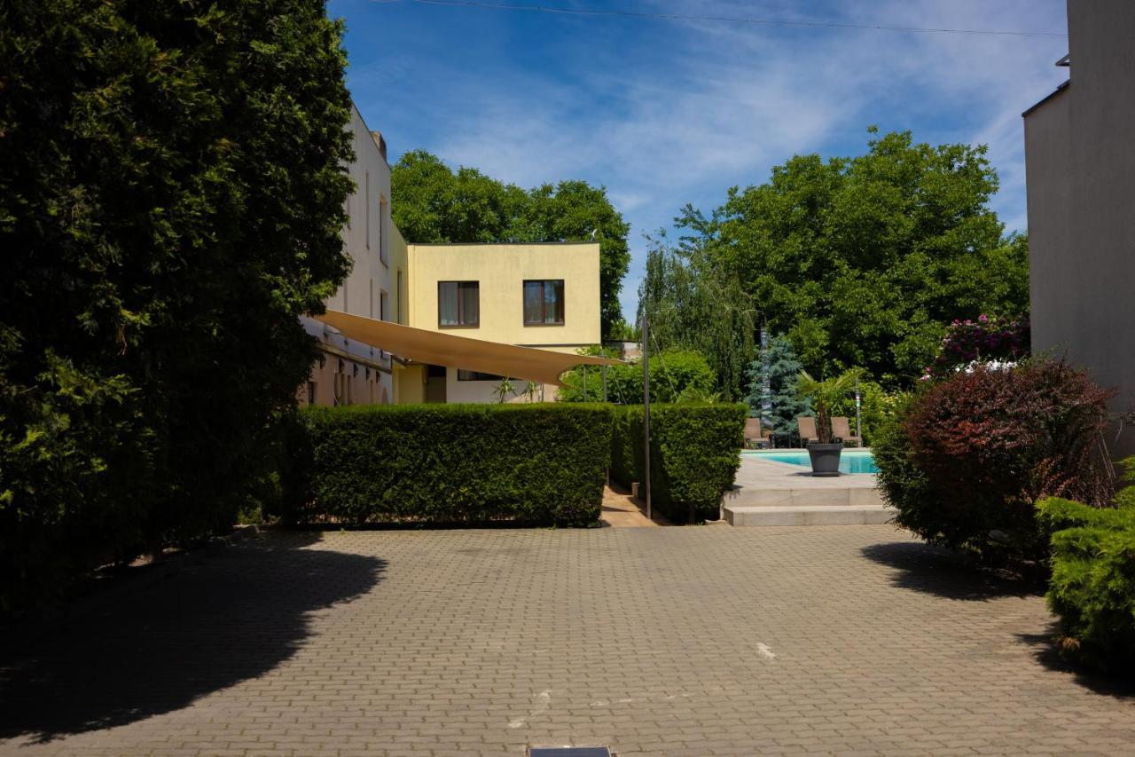 Hotel Perla Timisoara Exterior foto