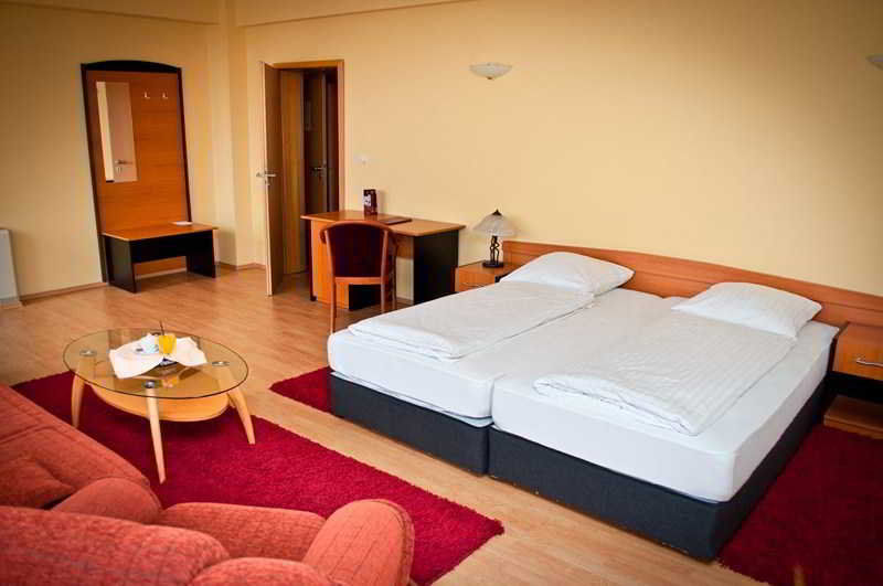 Hotel Perla Timisoara Exterior foto